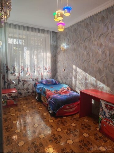 Сдаётся 3-комн. вторичка 70 м², м. Низами, photo 7 from 19