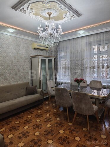 Сдаётся 3-комн. вторичка 70 м², м. Низами, photo 3 from 19