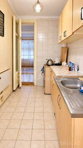 Satılır 3 otaqlı köhnə tikili 115 m², Nizami m., photo 10 from 11