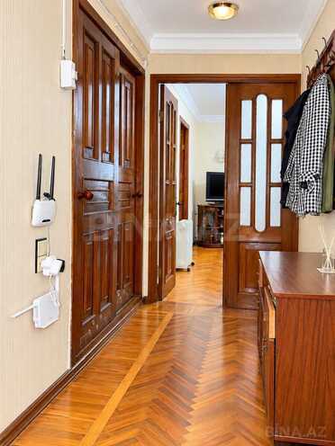Satılır 3 otaqlı köhnə tikili 115 m², Nizami m., photo 3 from 11
