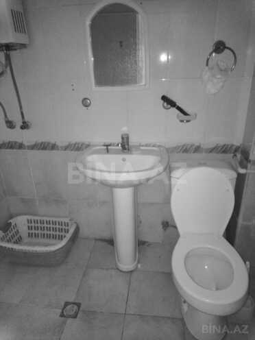 Продаётся 2-комн. вторичка 40 м², м. Нефтчиляр, photo 9 from 10