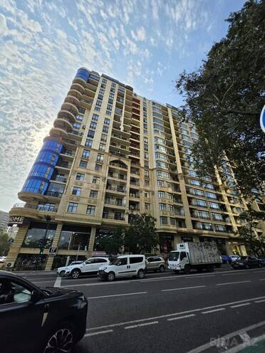 Продаётся 3-комн. новостройка 159 м², м. Элмляр Академиясы, photo 1 from 32