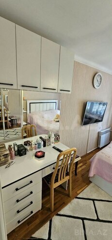 Satılır 2 otaqlı köhnə tikili 50 m², İnşaatçılar m., photo 9 from 30