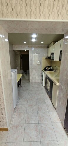 Satılır 2 otaqlı köhnə tikili 50 m², İnşaatçılar m., photo 21 from 30