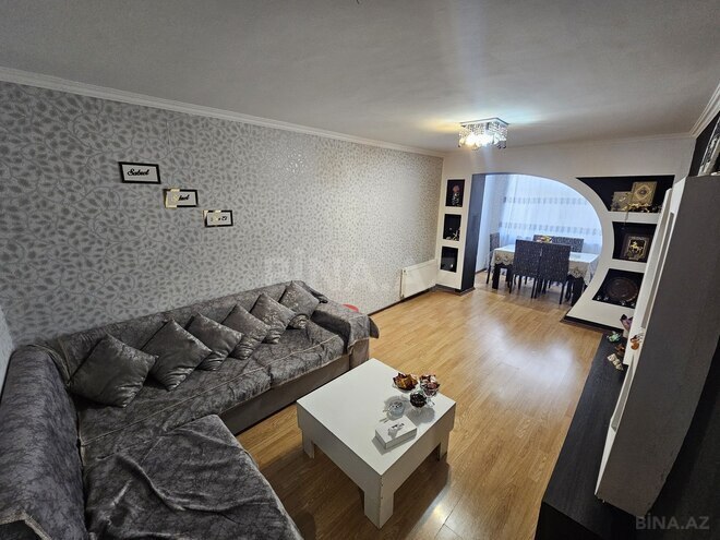Satılır 4 otaqlı köhnə tikili 80 m², Binə q., photo 3 from 17
