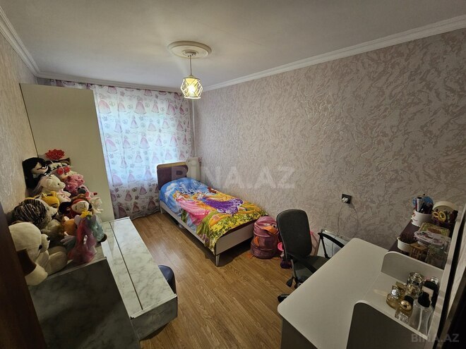 Satılır 4 otaqlı köhnə tikili 80 m², Binə q., photo 1 from 17