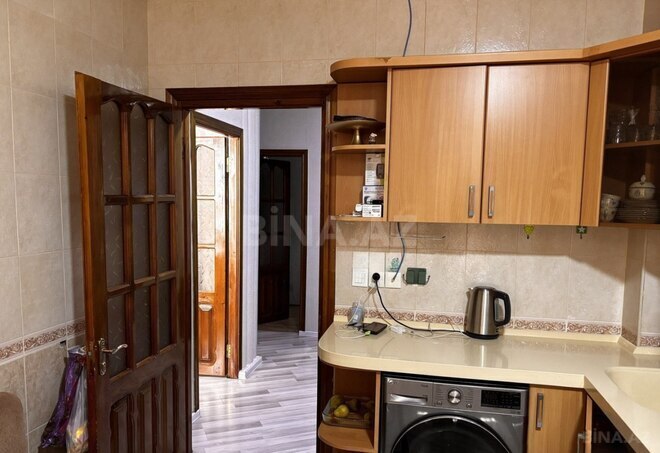 Satılır 4 otaqlı köhnə tikili 100 m², Xalqlar Dostluğu m., photo 11 from 16