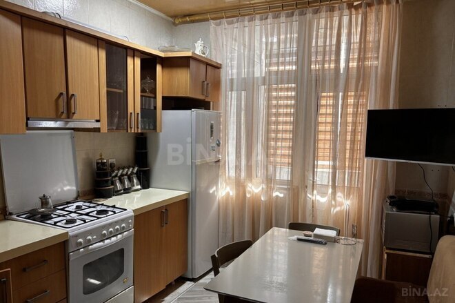 Satılır 4 otaqlı köhnə tikili 100 m², Xalqlar Dostluğu m., photo 10 from 16