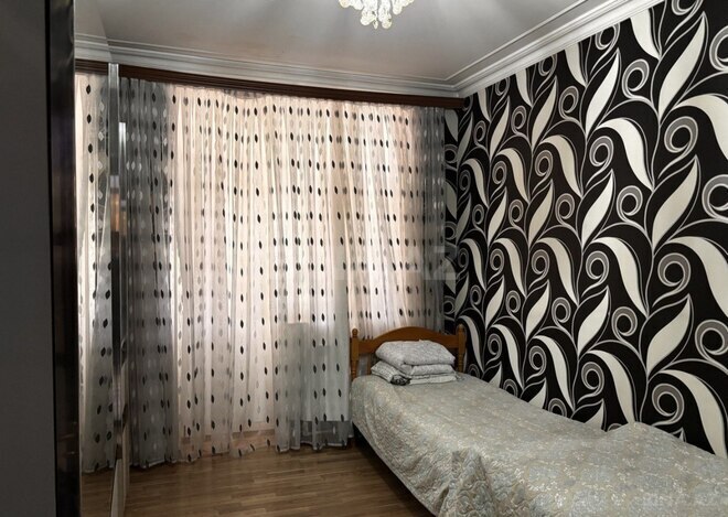 Satılır 4 otaqlı köhnə tikili 100 m², Xalqlar Dostluğu m., photo 6 from 16