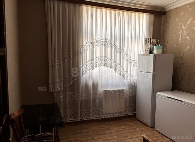Satılır 4 otaqlı köhnə tikili 100 m², Xalqlar Dostluğu m., photo 8 from 16