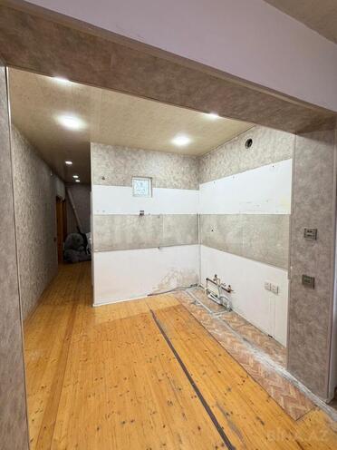 Продаётся 4-комн. вторичка 110 м², м. Кара Караев, photo 15 from 20