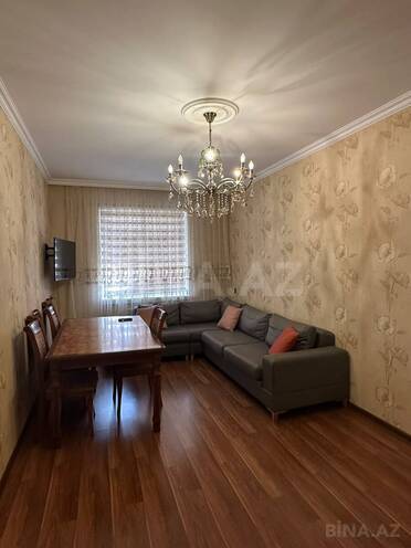 Satılır 5 otaqlı köhnə tikili 125 m², Yeni Günəşli q., photo 1 from 15