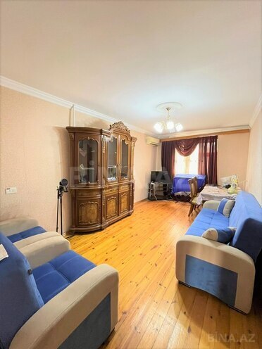 Satılır 2 otaqlı köhnə tikili 60 m², Həzi Aslanov m., photo 1 from 17