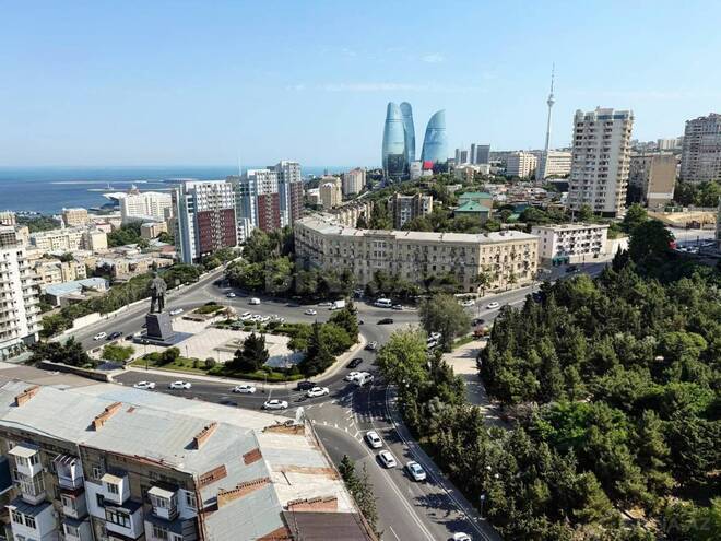 Продаётся 3-комн. новостройка 80 м², м. Ичеришехер, photo 1 from 17