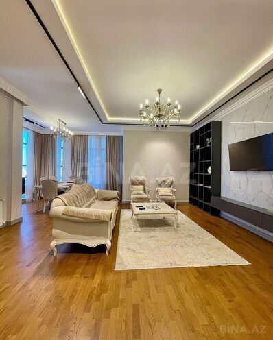 Satılır 3 otaqlı yeni tikili 136 m², 8 Noyabr m., photo 1 from 11