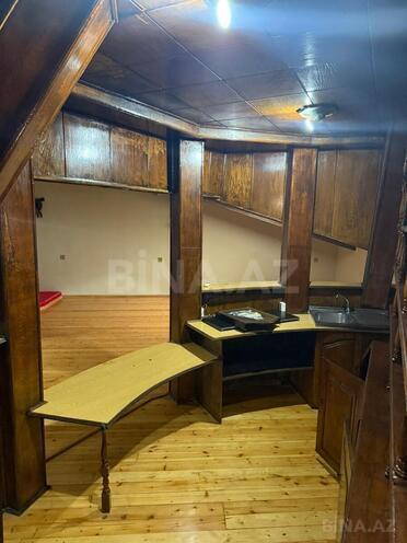 İcarəyə verilir 6 otaqlı köhnə tikili 340 m², Sahil m., photo 18 from 32