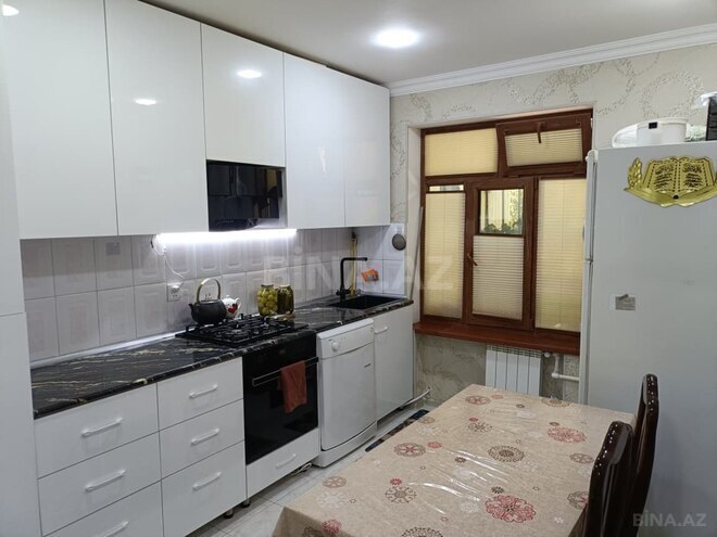 Продаётся 4-комн. вторичка 120 м², м. Ази Асланов, photo 8 from 25
