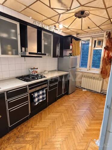 Продаётся 3-комн. вторичка 85 м², м. Элмляр Академиясы, photo 8 from 18
