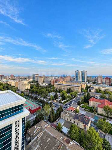 Продаётся 4-комн. новостройка 196 м², Насиминский  р., photo 1 from 21