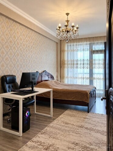 Продаётся 3-комн. новостройка 126 м², м. Ази Асланов, photo 9 from 12