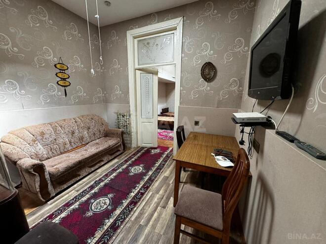 Сдаётся 2-комн. вторичка 45 м², м. Низами, photo 4 from 6
