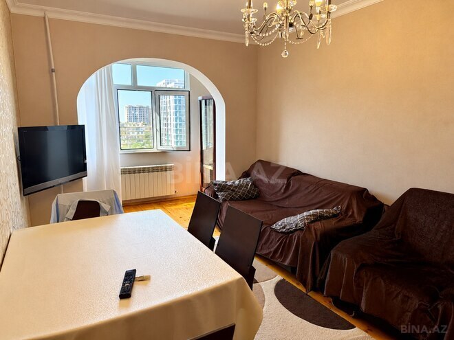 Satılır 3 otaqlı köhnə tikili 90 m², Həzi Aslanov m., photo 1 from 13