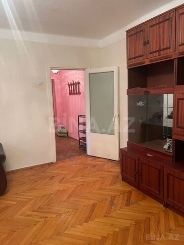 Satılır 2 otaqlı köhnə tikili 59 m², 8 Noyabr m., photo 3 from 7
