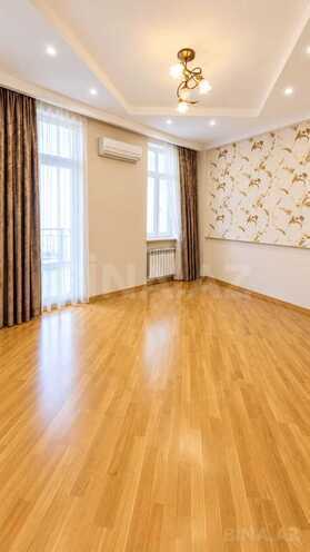 Satılır 4 otaqlı yeni tikili 210 m², 28 May m., photo 10 from 16