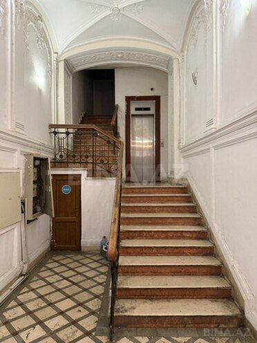 Продается 6-комн. вторичка 340 м², м. Сахил, photo 31 from 32