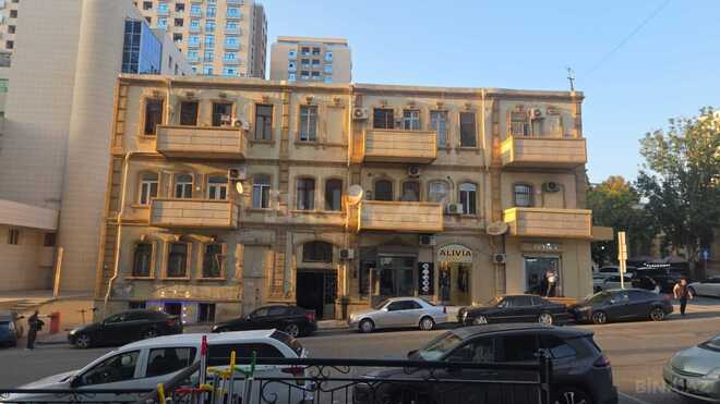 Продается 3-комн. вторичка 71 м², м. 28 мая, photo 1 from 10