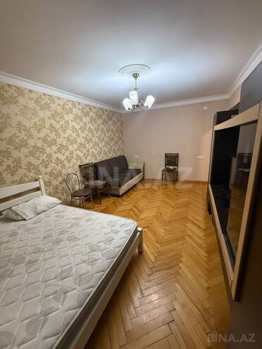 Satılır 1 otaqlı köhnə tikili 38 m², Elmlər Akademiyası m., photo 3 from 10