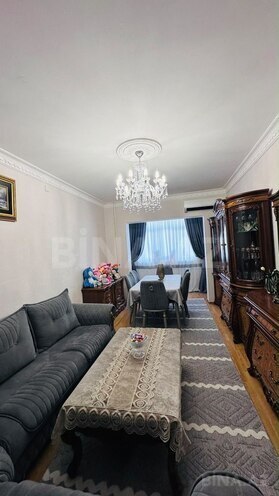 Продается 3-комн. вторичка 85 м², м. Ази Асланов, photo 1 from 14