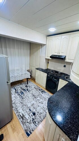 Продается 3-комн. вторичка 85 м², м. Ази Асланов, photo 4 from 14