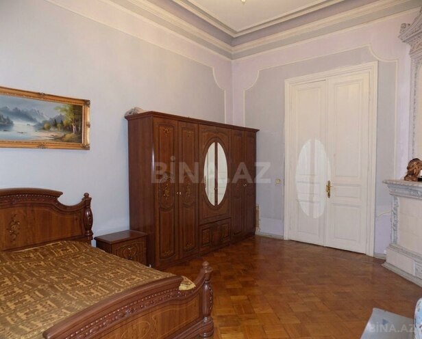 Продаётся 4-комн. вторичка 200 м², м. Ичеришехер, photo 9 from 12