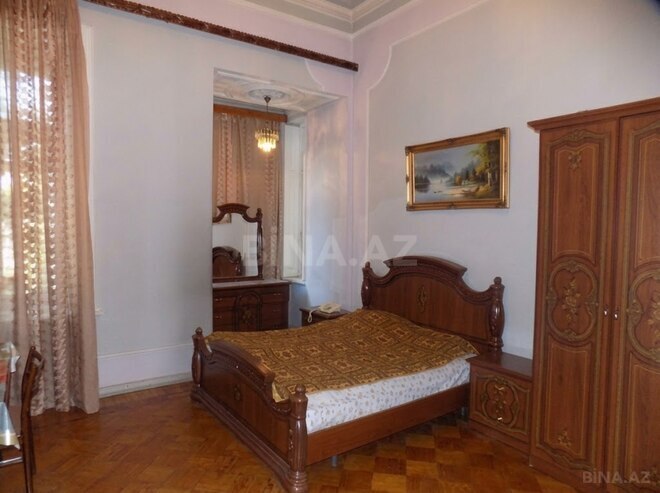 Продаётся 4-комн. вторичка 200 м², м. Ичеришехер, photo 8 from 12