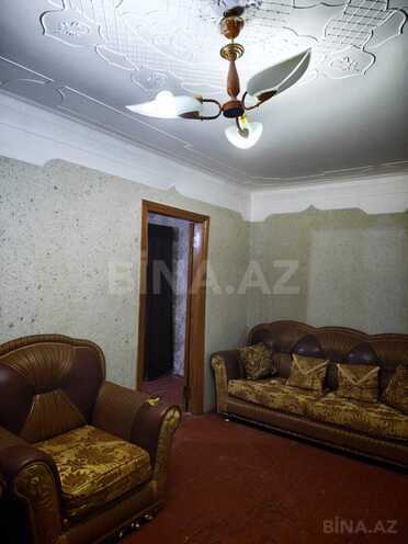 Сдаётся 2-комн. вторичка 45 м², м. Нефтчиляр, photo 1 from 10