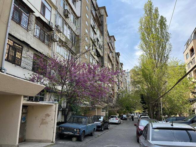 Satılır 2 otaqlı köhnə tikili 63 m², Gənclik m., photo 14 from 17