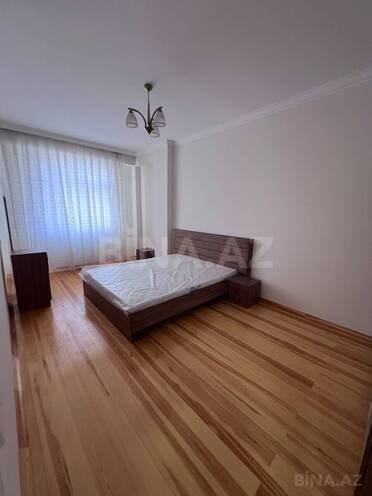 Сдается 3-комн. новостройка 120 м², photo 8 from 19
