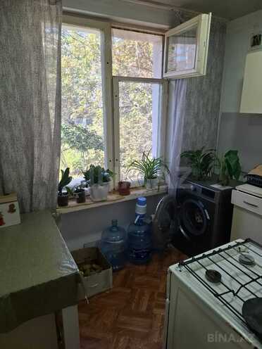 Satılır 2 otaqlı köhnə tikili 56 m², İnşaatçılar m., photo 9 from 14