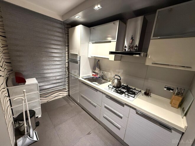 Продается 3-комн. вторичка 80 м², м. Нариман Нариманов, photo 1 from 18