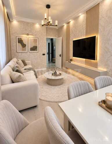 Сдается 2-комн. новостройка 60 м², м. Кара Караев, photo 1 from 8