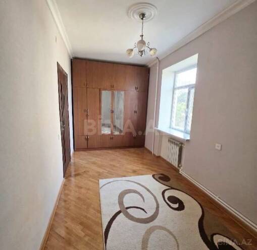Продаётся 2-комн. вторичка 52 м², м. Элмляр Академиясы, photo 4 from 9