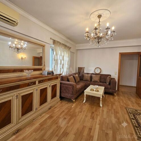 Продаётся 2-комн. вторичка 67 м², м. Шах Исмаил Хатаи, photo 4 from 16
