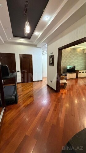 Продаётся 3-комн. новостройка 140 м², м. Низами, photo 4 from 15