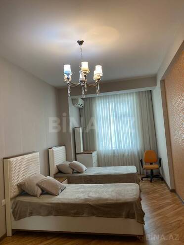 Сдаётся 4-комн. новостройка 200 м², м. Низами, photo 12 from 31