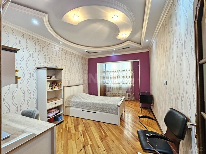 Satılır 4 otaqlı köhnə tikili 120 m², Azadlıq Prospekti m., photo 12 from 24