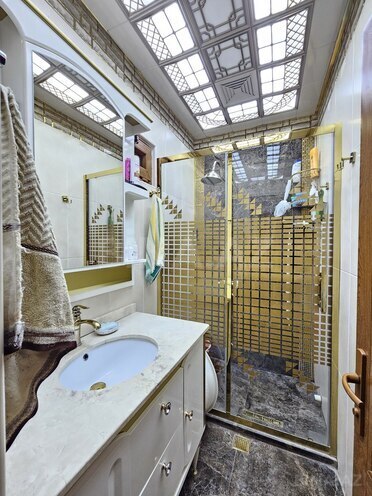 Satılır 4 otaqlı köhnə tikili 120 m², Azadlıq Prospekti m., photo 20 from 24