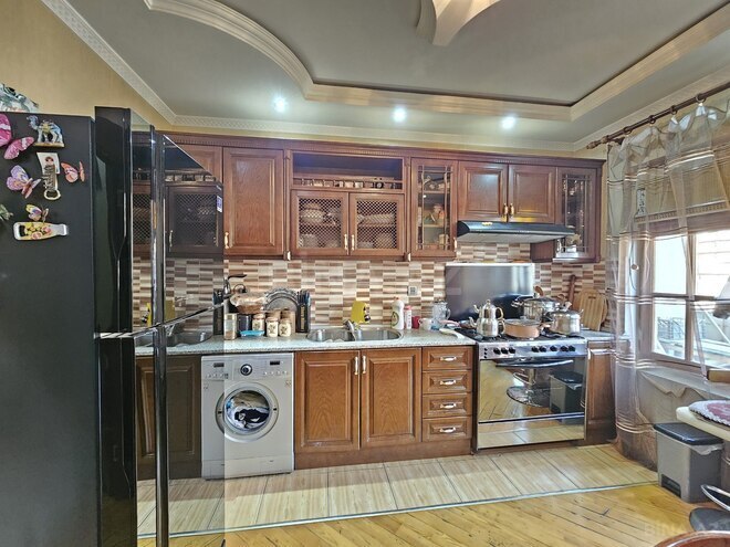 Satılır 4 otaqlı köhnə tikili 120 m², Azadlıq Prospekti m., photo 9 from 24