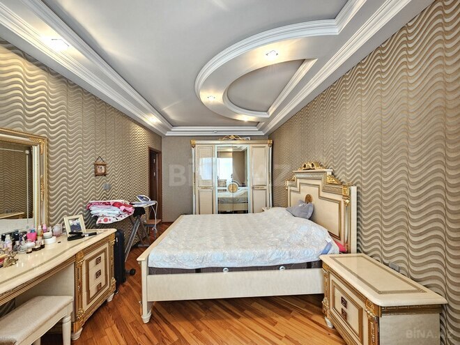 Satılır 4 otaqlı köhnə tikili 120 m², Azadlıq Prospekti m., photo 15 from 24