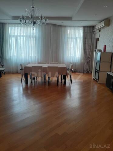 Сдается 3-комн. новостройка 171 м², м. 8 ноября, photo 9 from 23